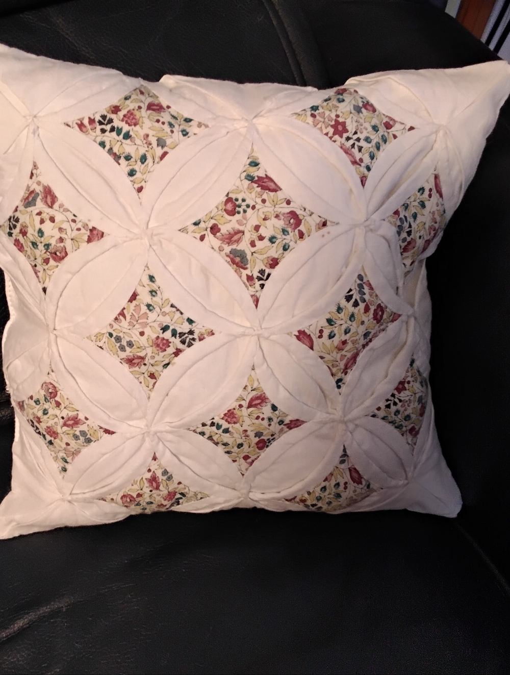 3923 Handmade Cathedral Window Floral Throw Pillow - Cream & Multi